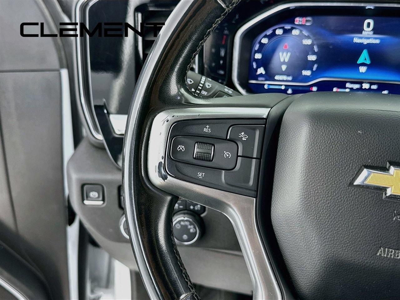 Used 2024 Chevrolet Silverado 3500 LT AWD/4WD image 16