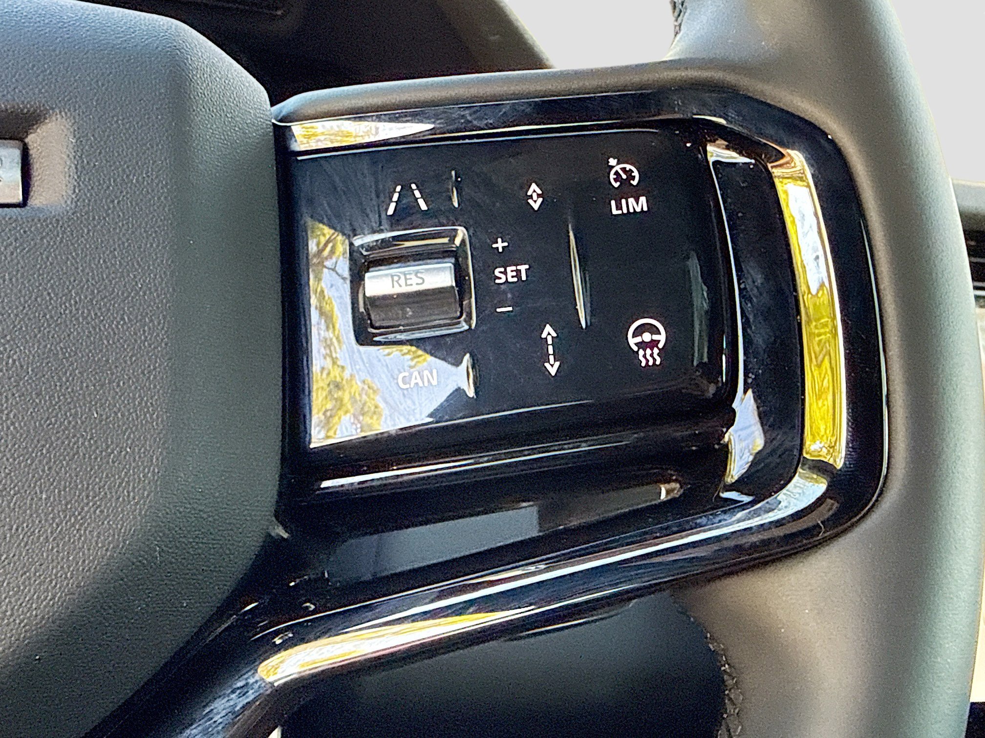 Used 2026 Land Rover Range Rover Evoque S image 37