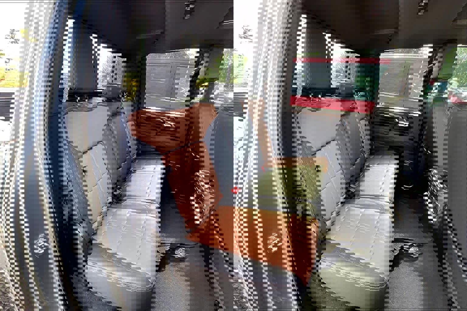 Certified 2024 Chevrolet Silverado 2500 High Country w/ Technology Package image 25