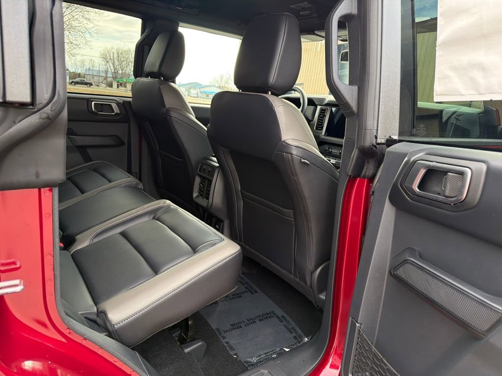 New 2026 Ford Bronco Outer Banks w/ Sasquatch Package image 16