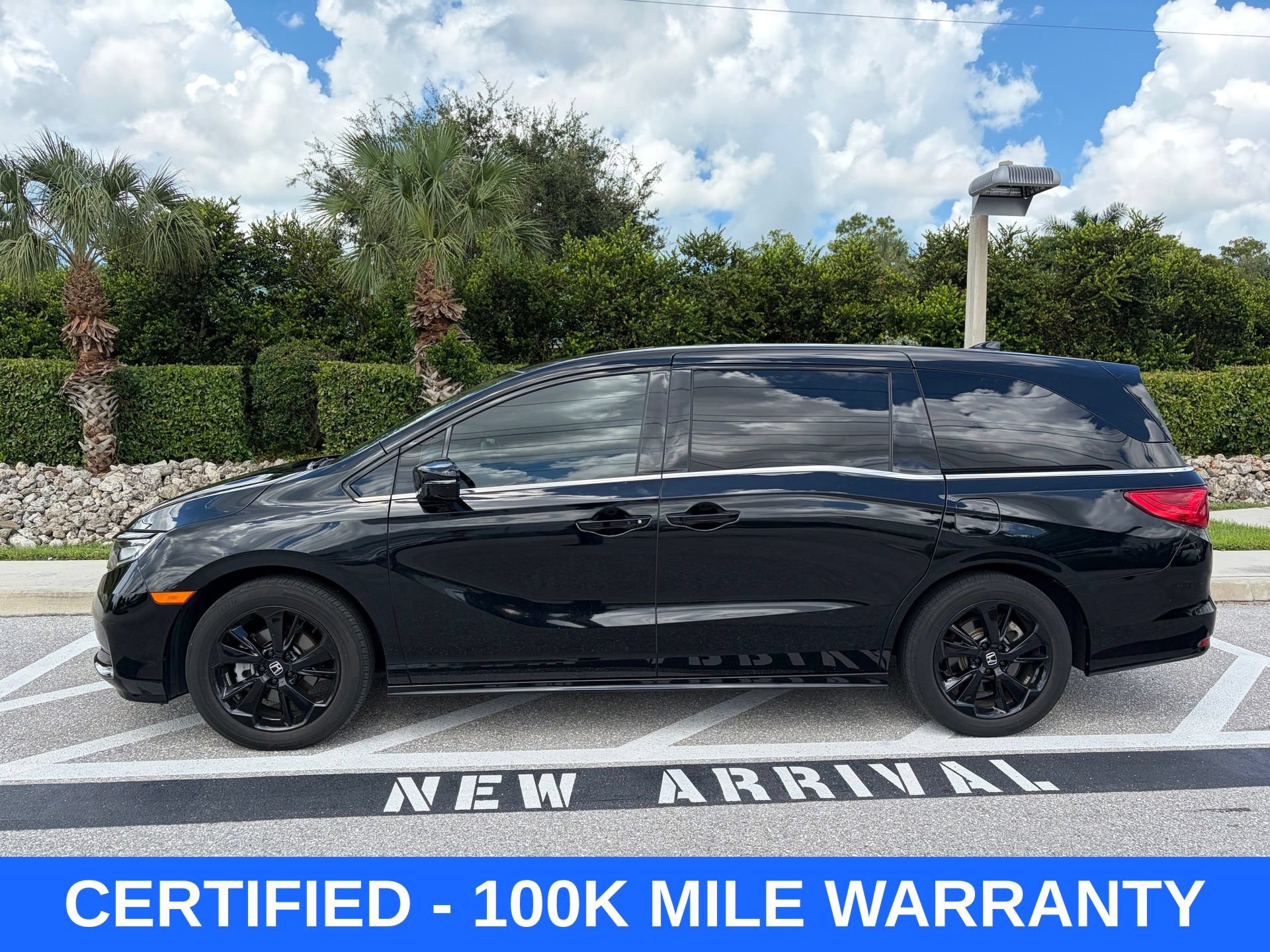 Used 2024 Honda Odyssey Sport image 11