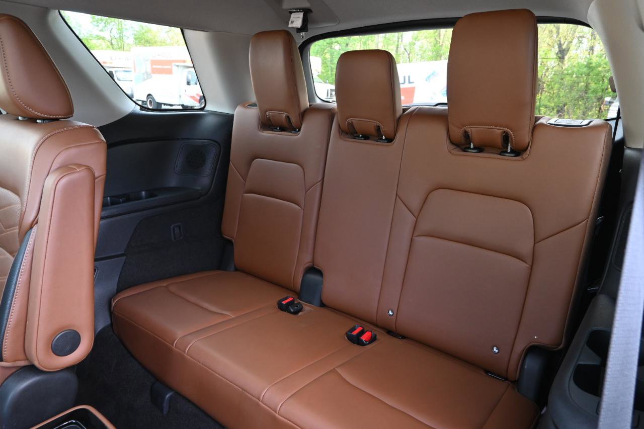 Used 2023 Nissan Pathfinder Platinum AWD/4WD image 20