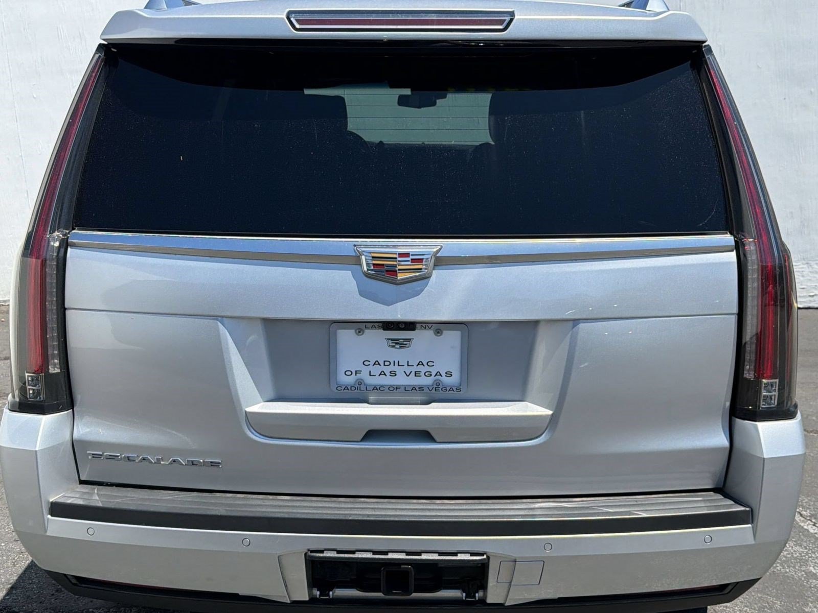 Used 2018 Cadillac Escalade Platinum AWD/4WD image 9