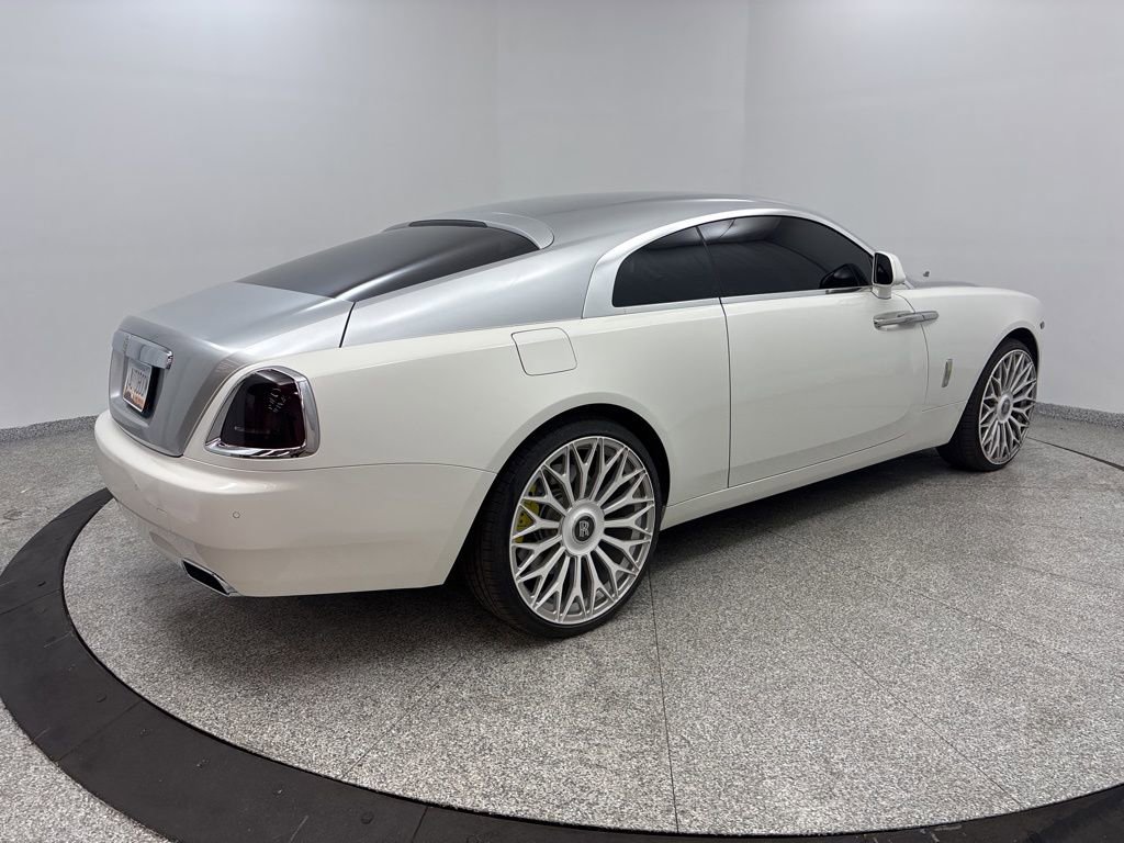 Used 2016 Rolls-Royce Wraith RWD image 13