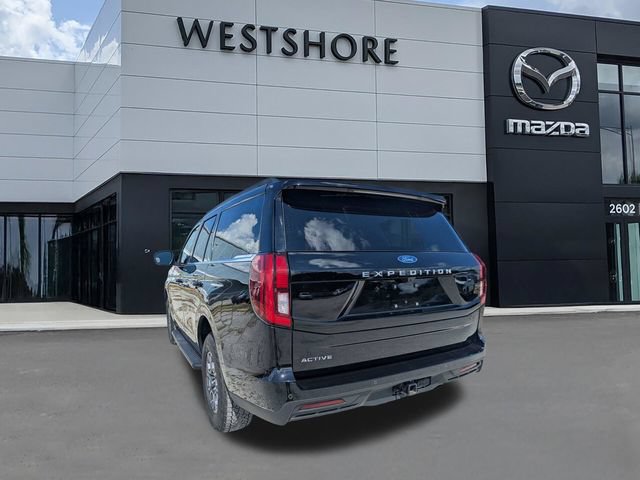 Used 2025 Ford Expedition Active AWD/4WD image 5