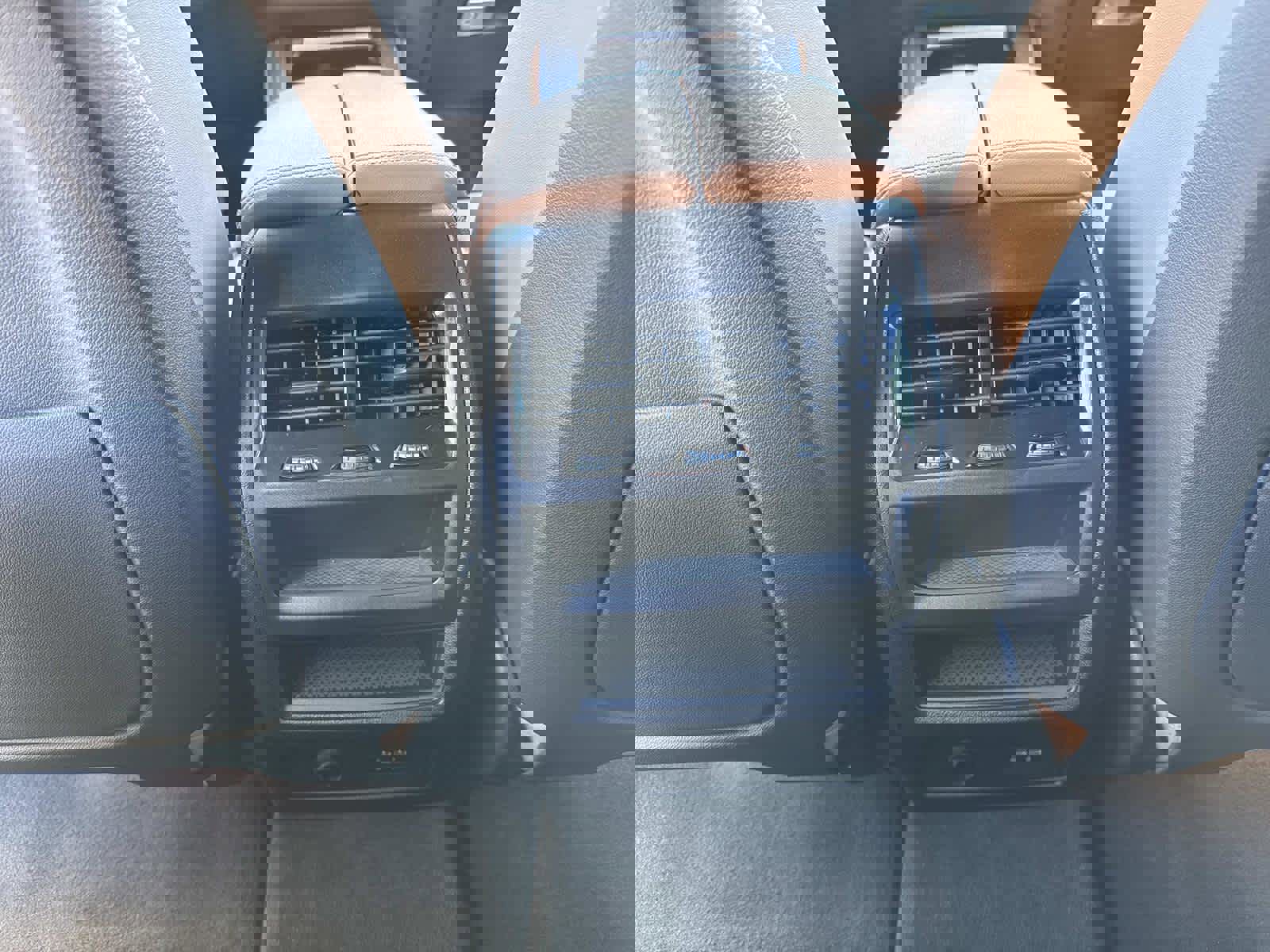 Certified 2025 BMW X5 sDrive40i w/ Parking Assistance Package image 17