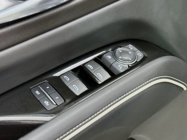 Used 2022 Cadillac Escalade Premium Luxury AWD/4WD image 20
