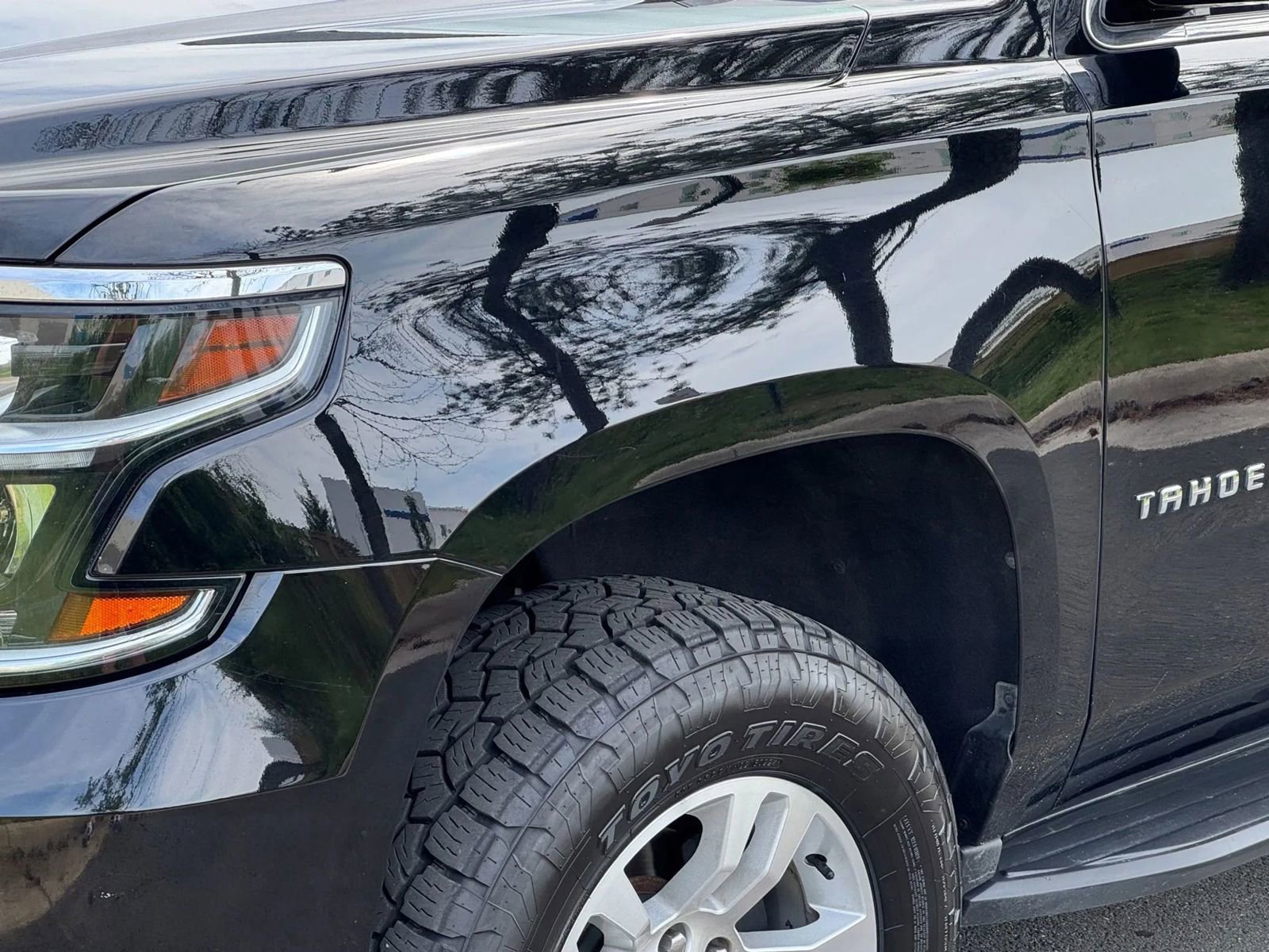 Used 2019 Chevrolet Tahoe LT image 4