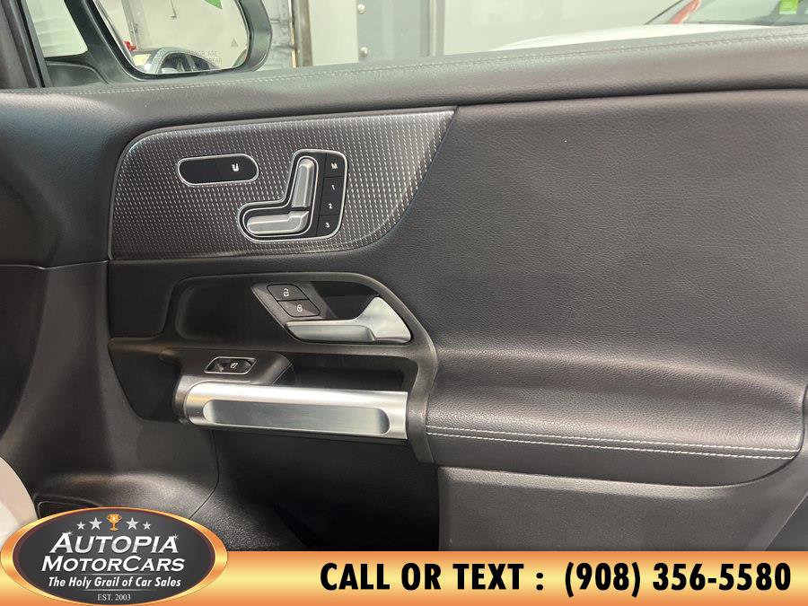 Used 2021 Mercedes-Benz GLB 250 image 12