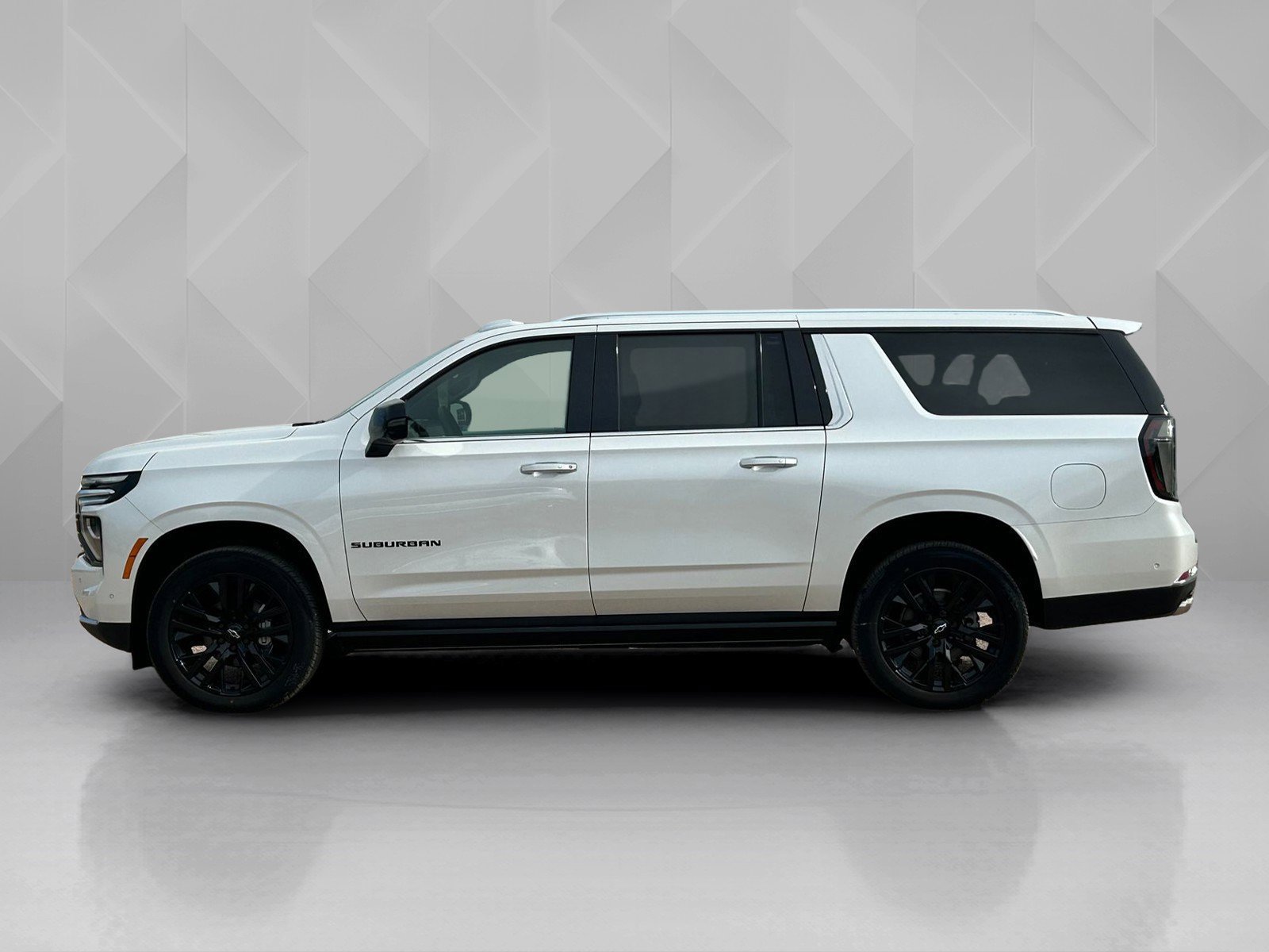 New 2025 Chevrolet Suburban Premier image 8