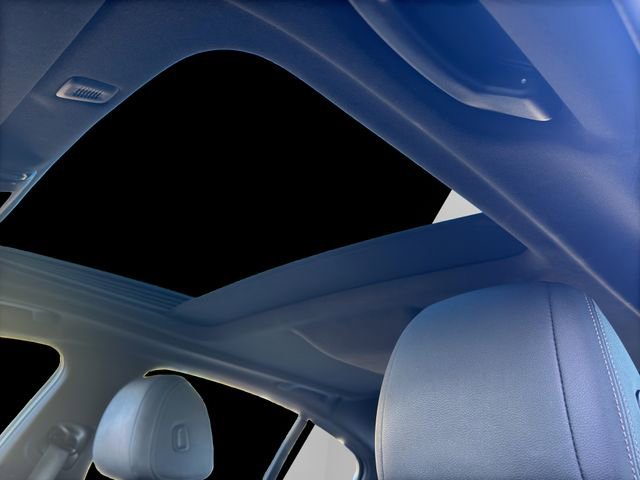 Used 2023 BMW 530e xDrive image 26