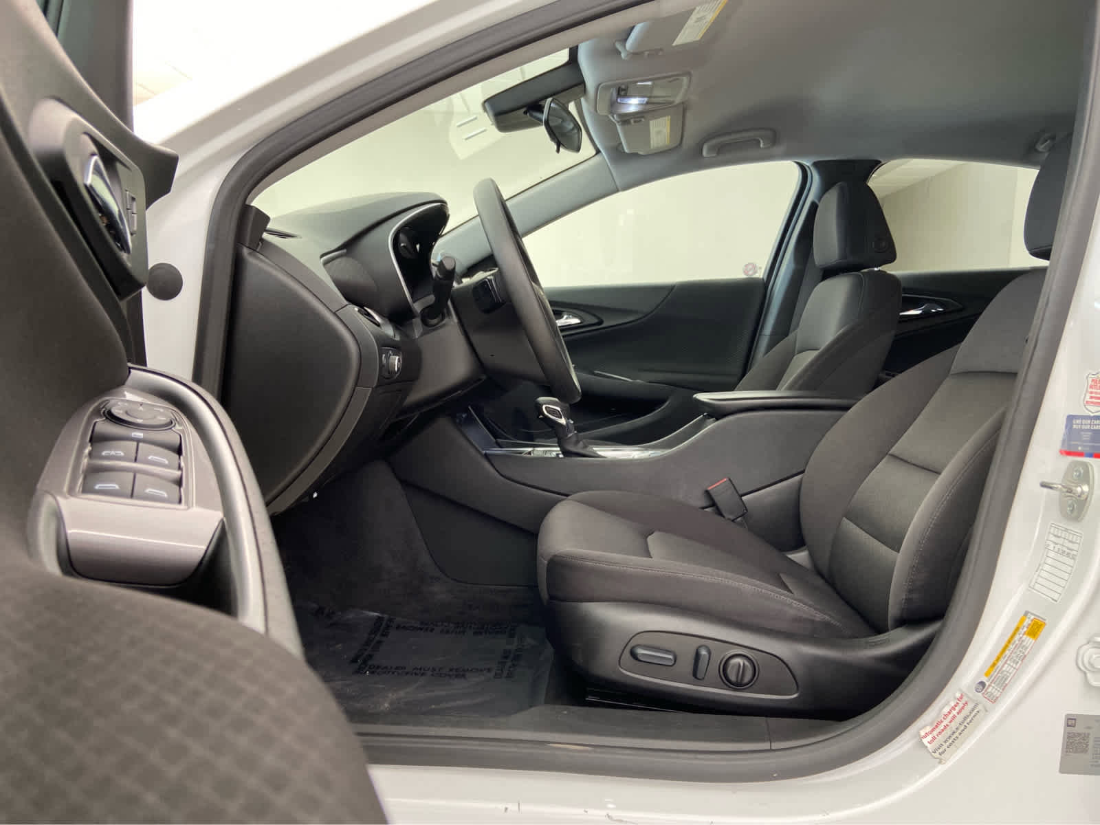 Used 2024 Chevrolet Malibu LT image 11