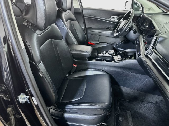 Used 2023 Kia Sportage EX AWD/4WD image 11