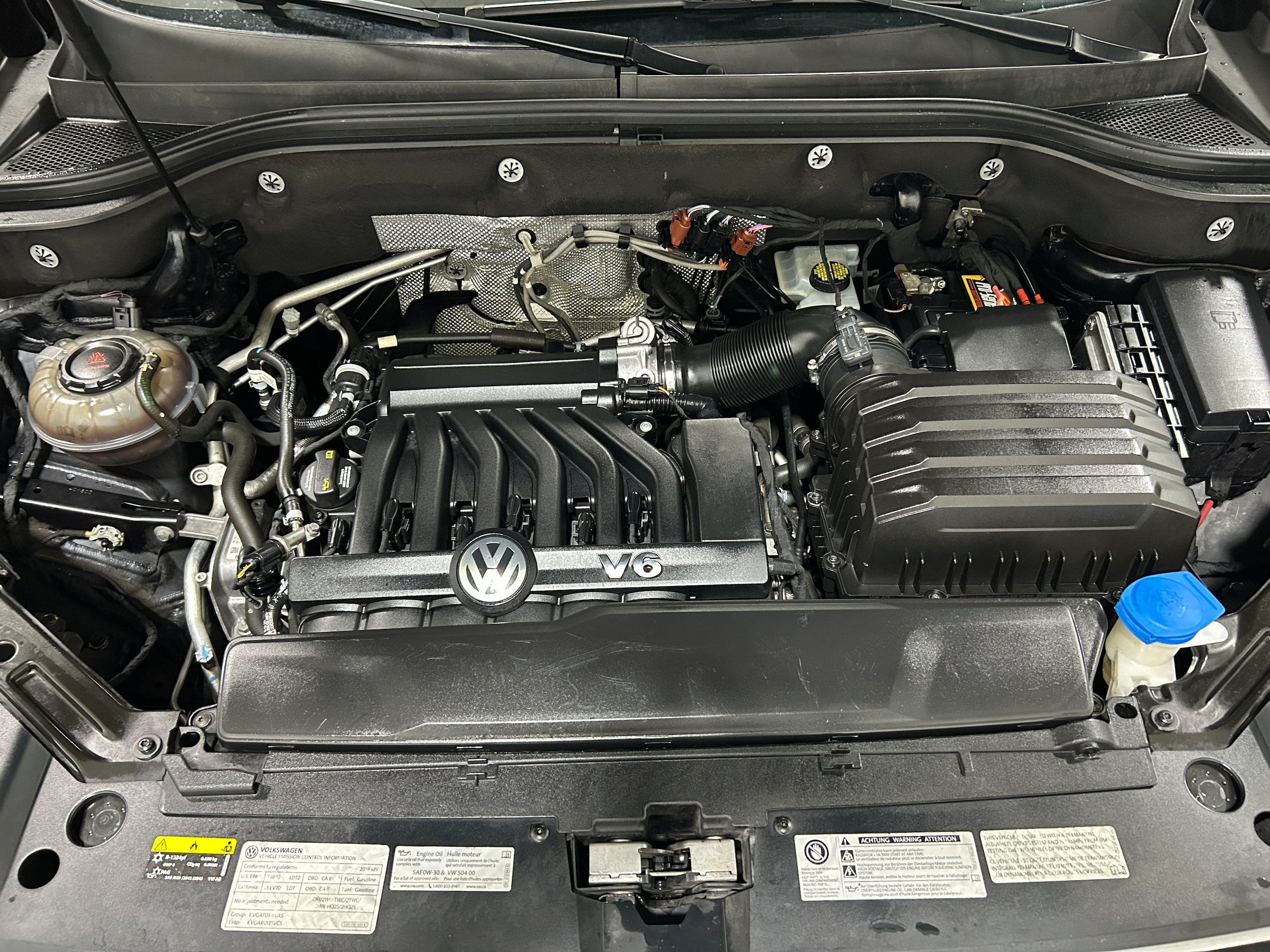 Used 2019 Volkswagen Atlas SEL Premium AWD/4WD image 17