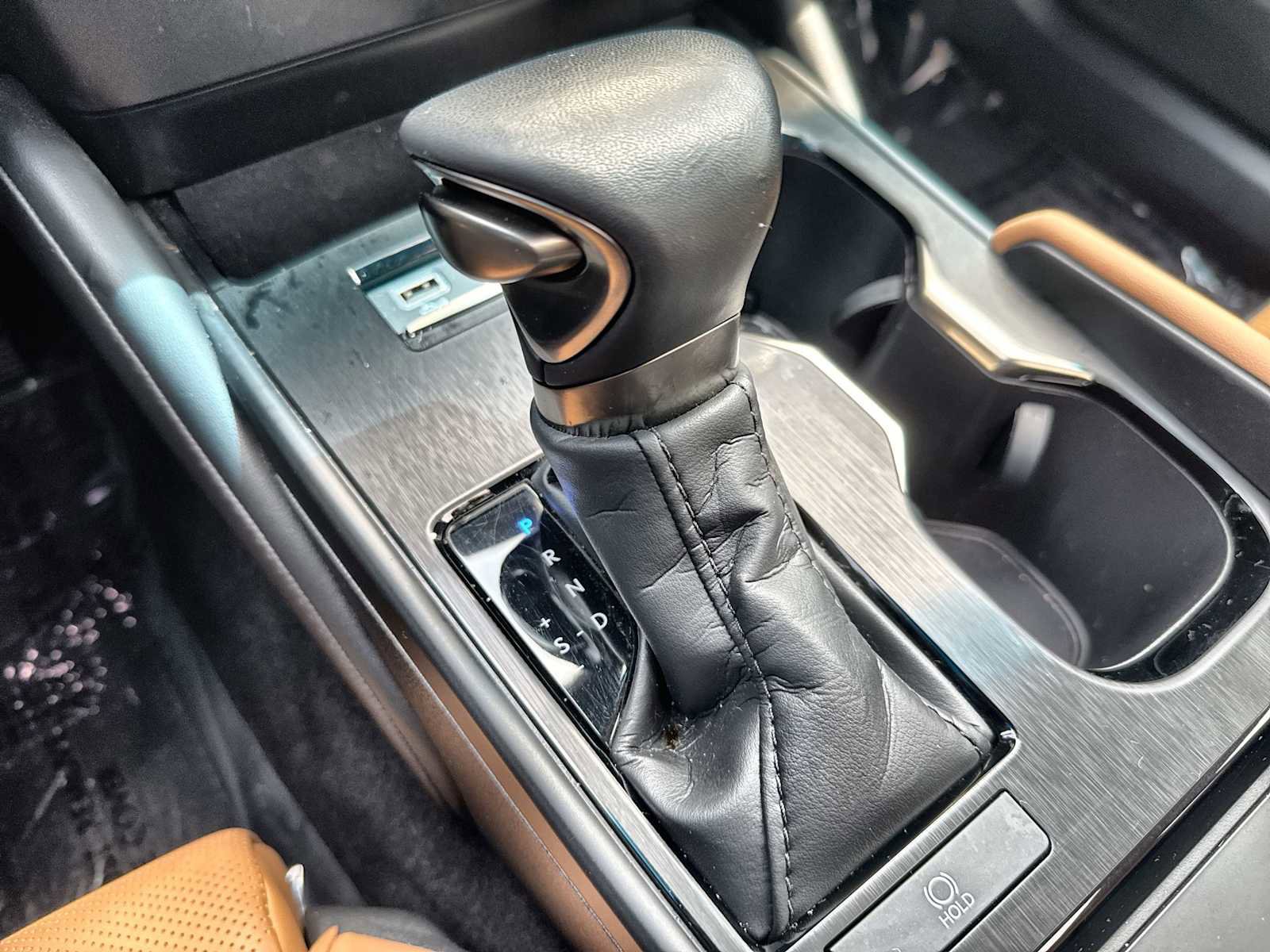 Used 2024 Lexus ES 350 Ultra Luxury w/ Accessory Package (Z2) FWD image 23