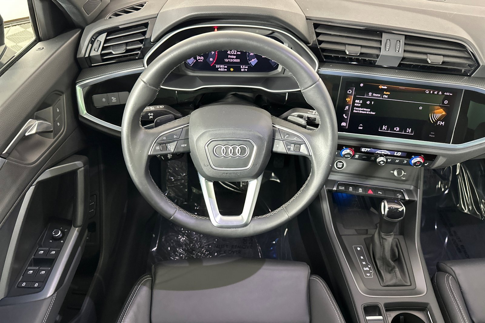 Used 2023 Audi Q3 2.0T Premium Plus w/ Premium Plus Package image 13