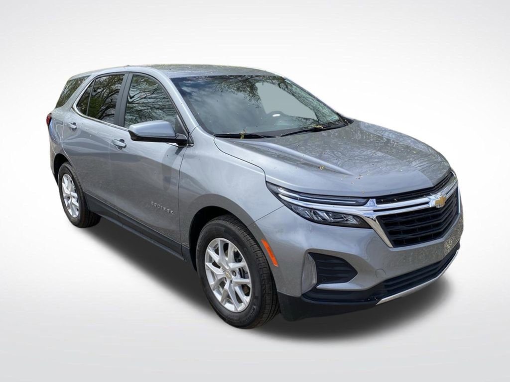 Used 2024 Chevrolet Equinox LT w/ LPO, Floor Liner Package FWD image 9