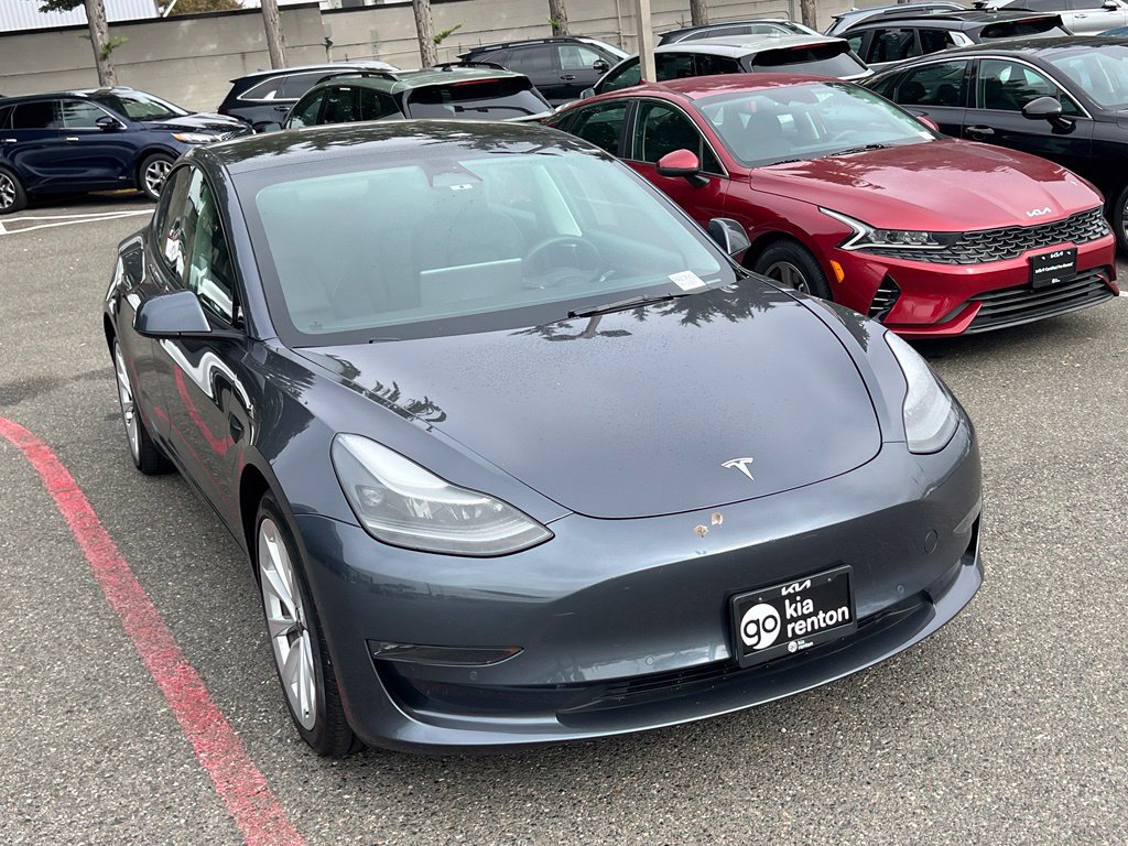 Used 2022 Tesla Model 3 Long Range AWD/4WD image 3