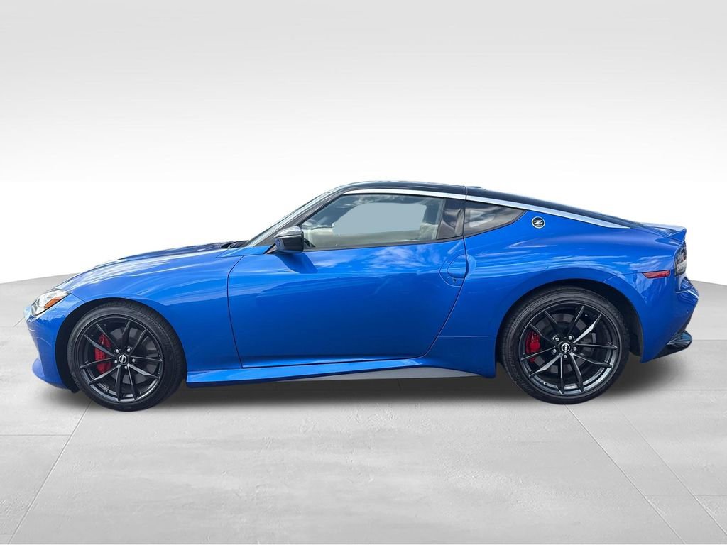Used 2024 Nissan Z Performance w/ Floor Mat Package RWD image 2