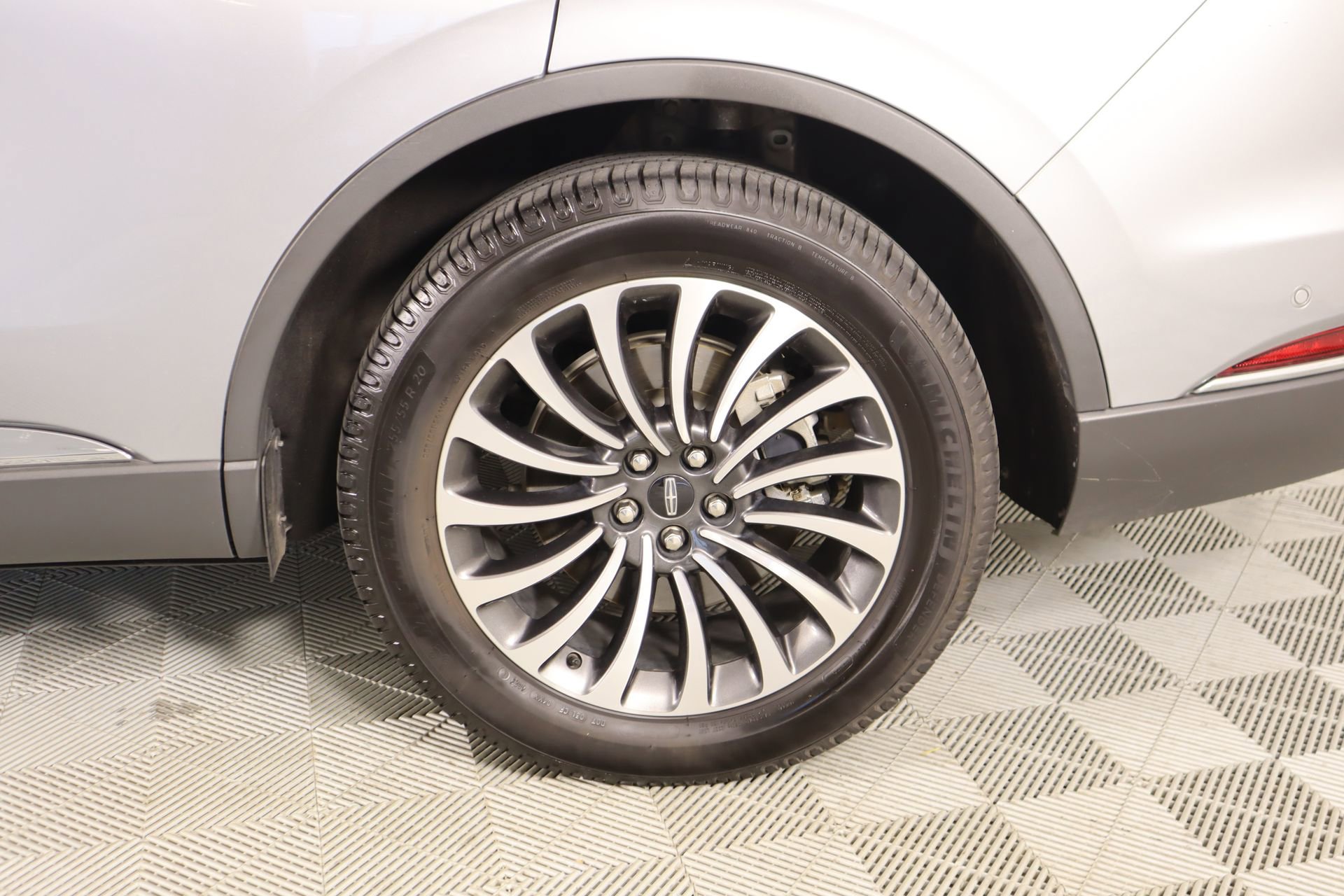 Used 2021 Lincoln Aviator Reserve w/ Equipment Group 201A AWD/4WD image 21
