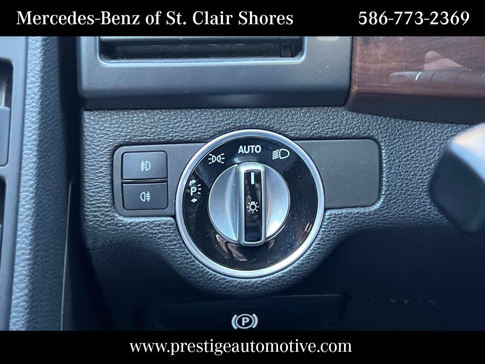 Used 2012 Mercedes-Benz GLK 350 4MATIC image 35