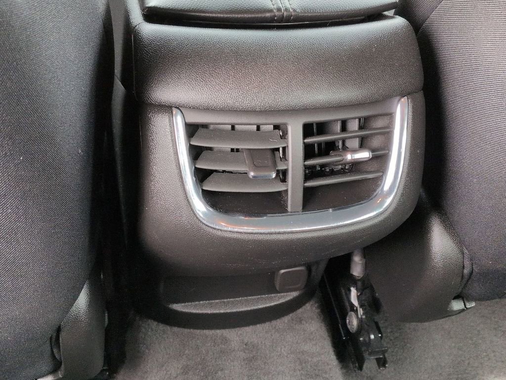 Used 2024 Chevrolet Malibu LT FWD image 36