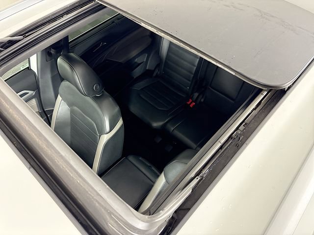 Used 2022 Volkswagen Atlas Cross Sport SEL Premium R-Line image 23