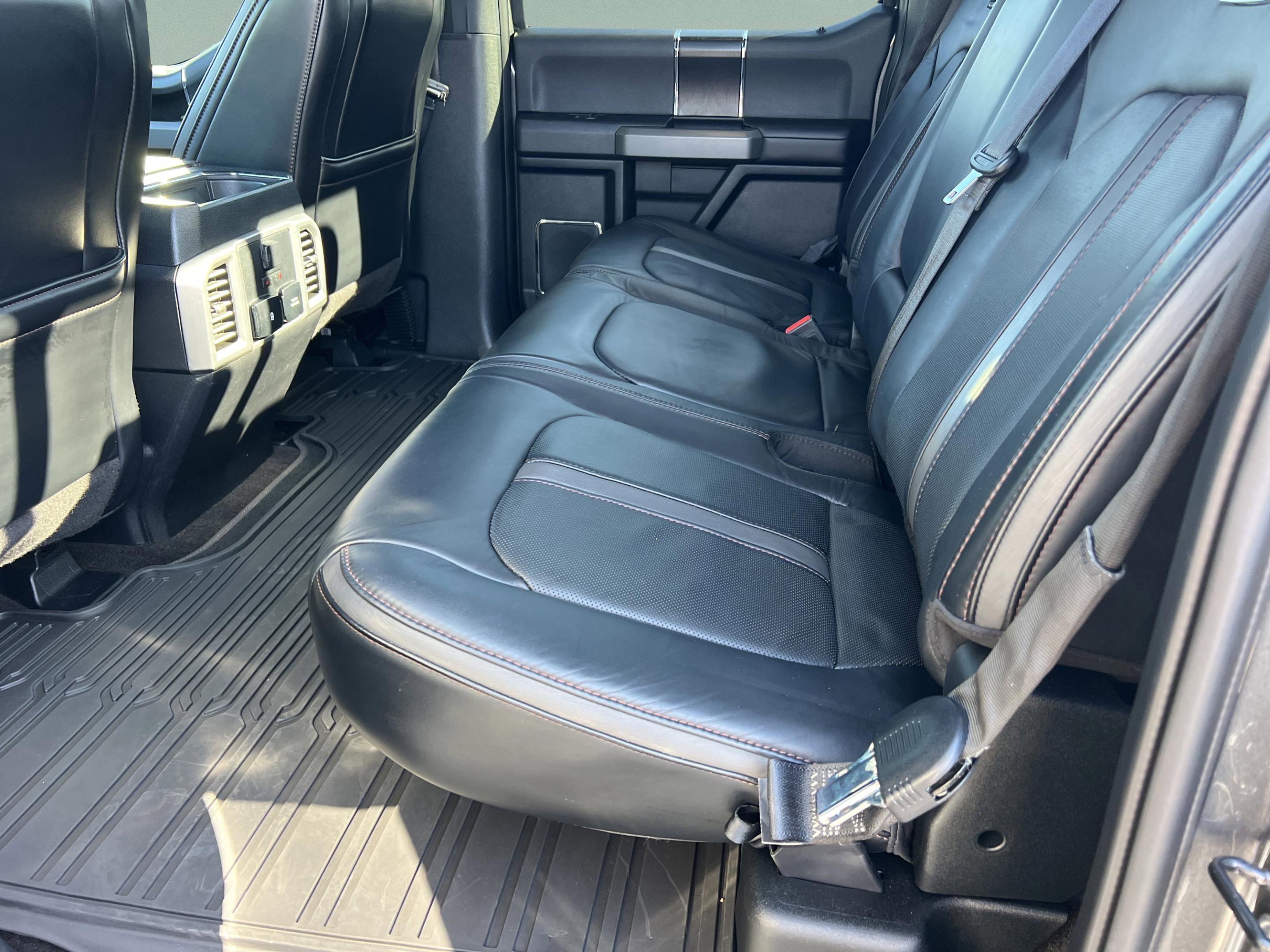Used 2019 Ford F150 Platinum w/ Equipment Group 701A Luxury image 33