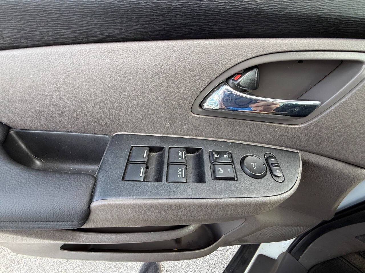 Used 2014 Honda Odyssey EX-L image 18