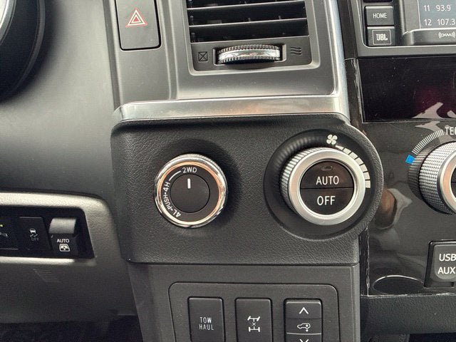 Used 2019 Toyota Sequoia Platinum AWD/4WD image 40