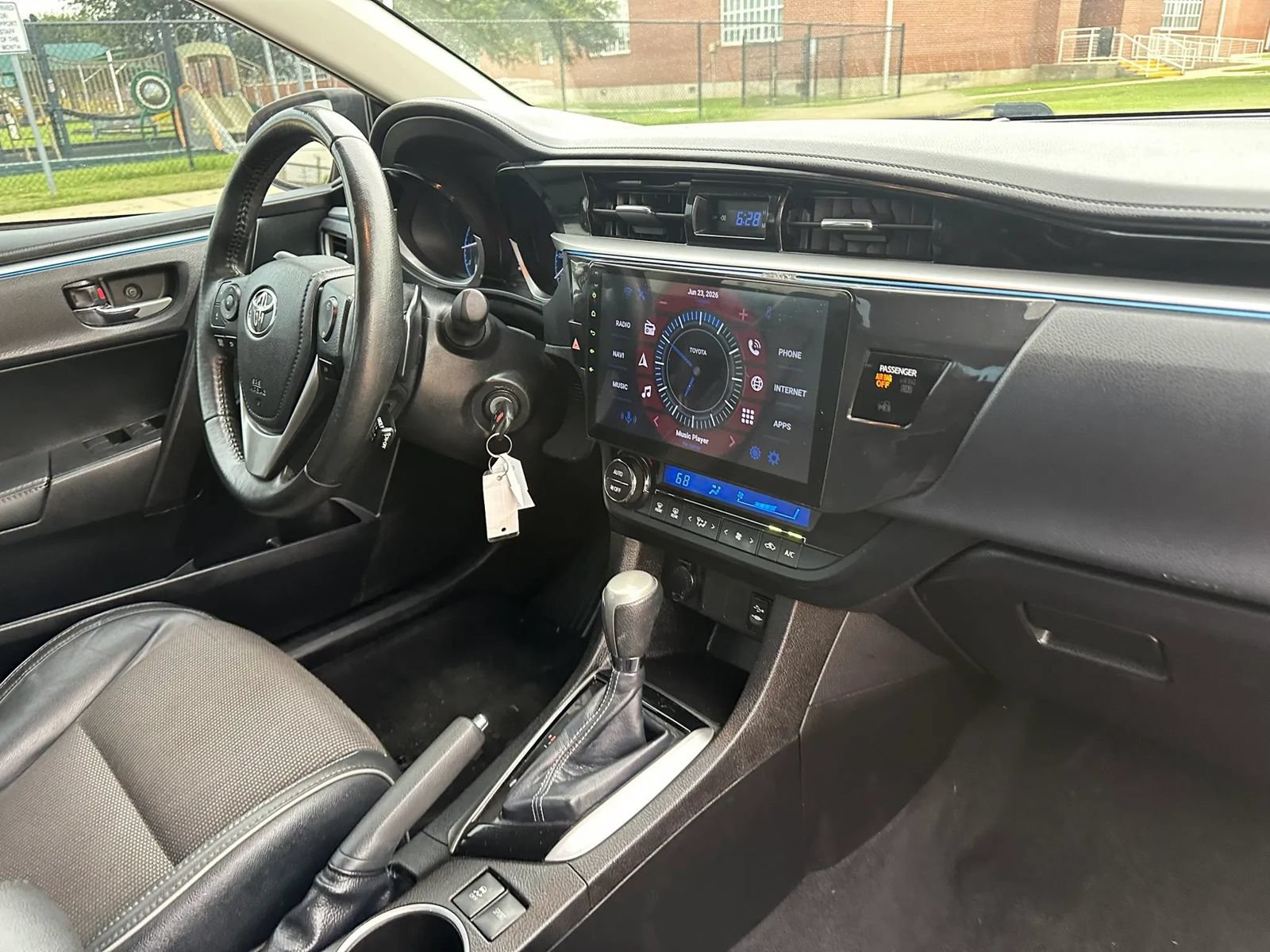 Used 2014 Toyota Corolla S FWD image 23