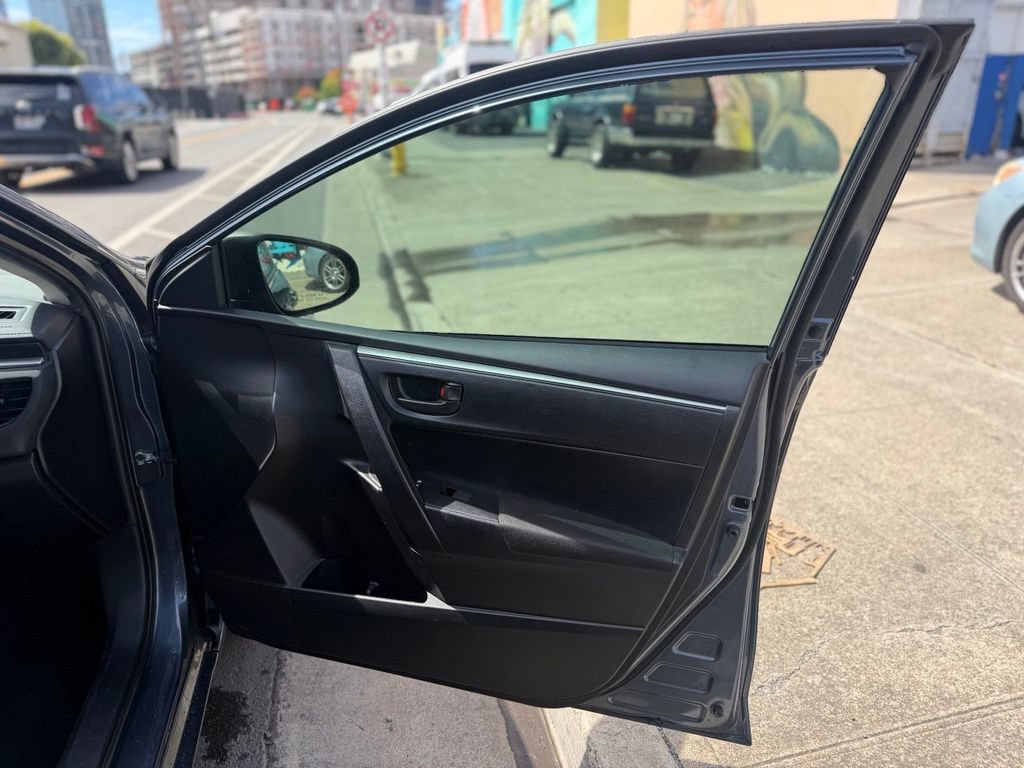 Used 2015 Toyota Corolla L FWD image 10