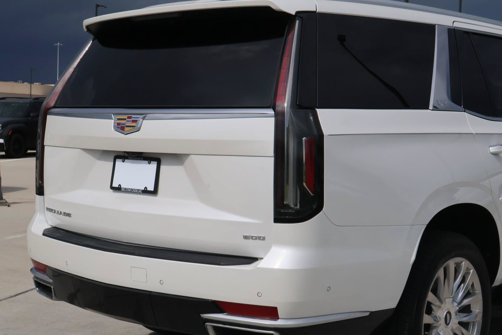 Certified 2024 Cadillac Escalade ESV Premium Luxury RWD image 45