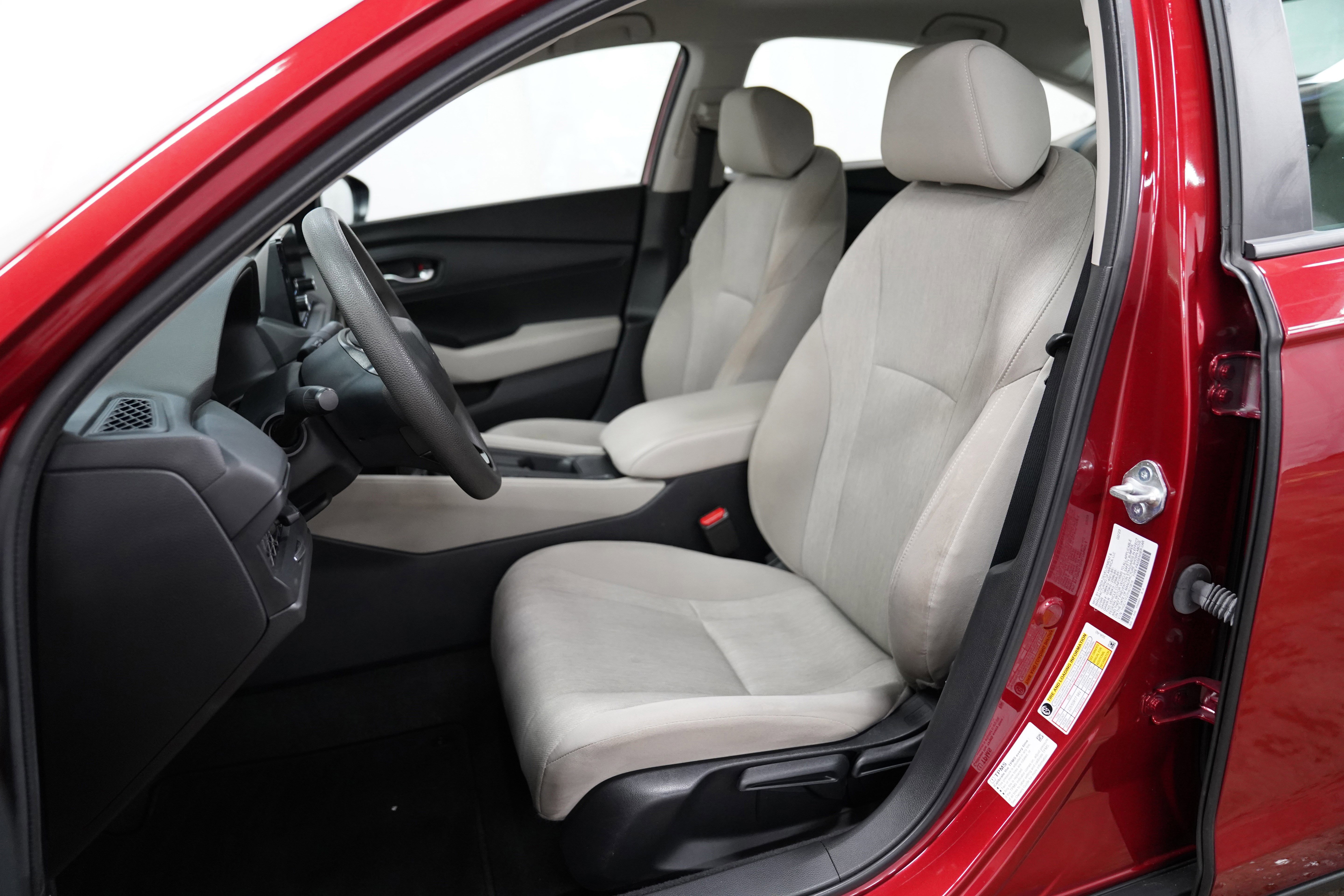 Used 2023 Honda Accord LX video 4