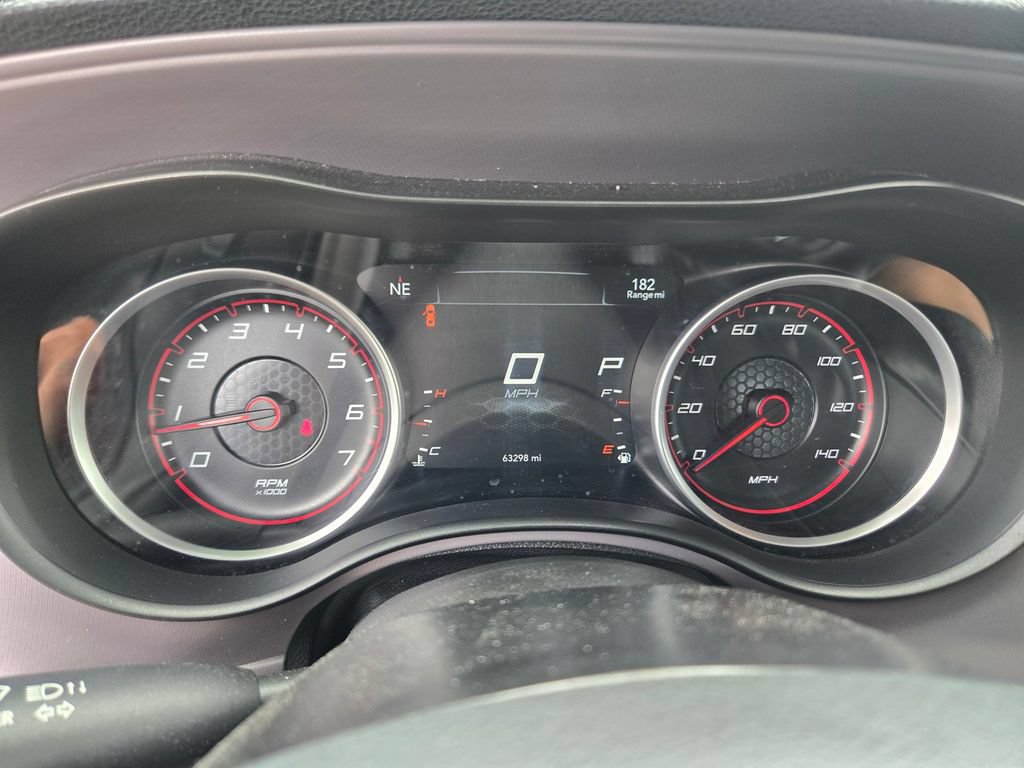 Used 2023 Dodge Charger SXT RWD image 18