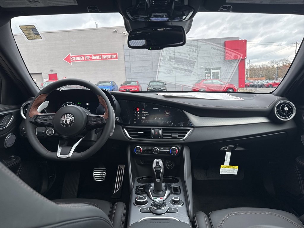 New 2025 Alfa Romeo Giulia AWD w/ Driving Assist Package image 13