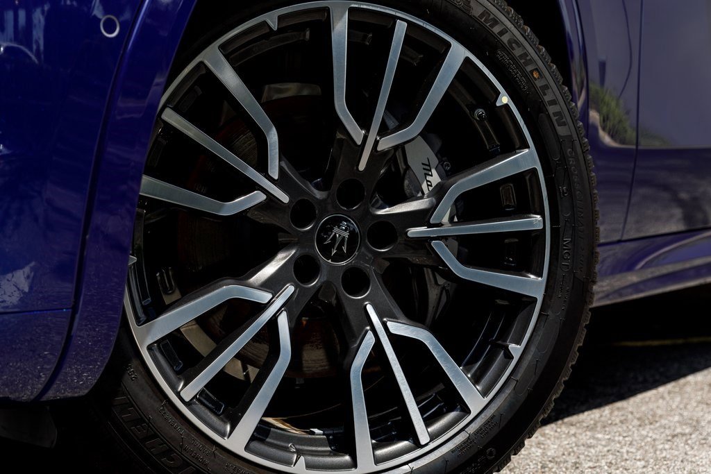 New 2025 Maserati Grecale GT image 10