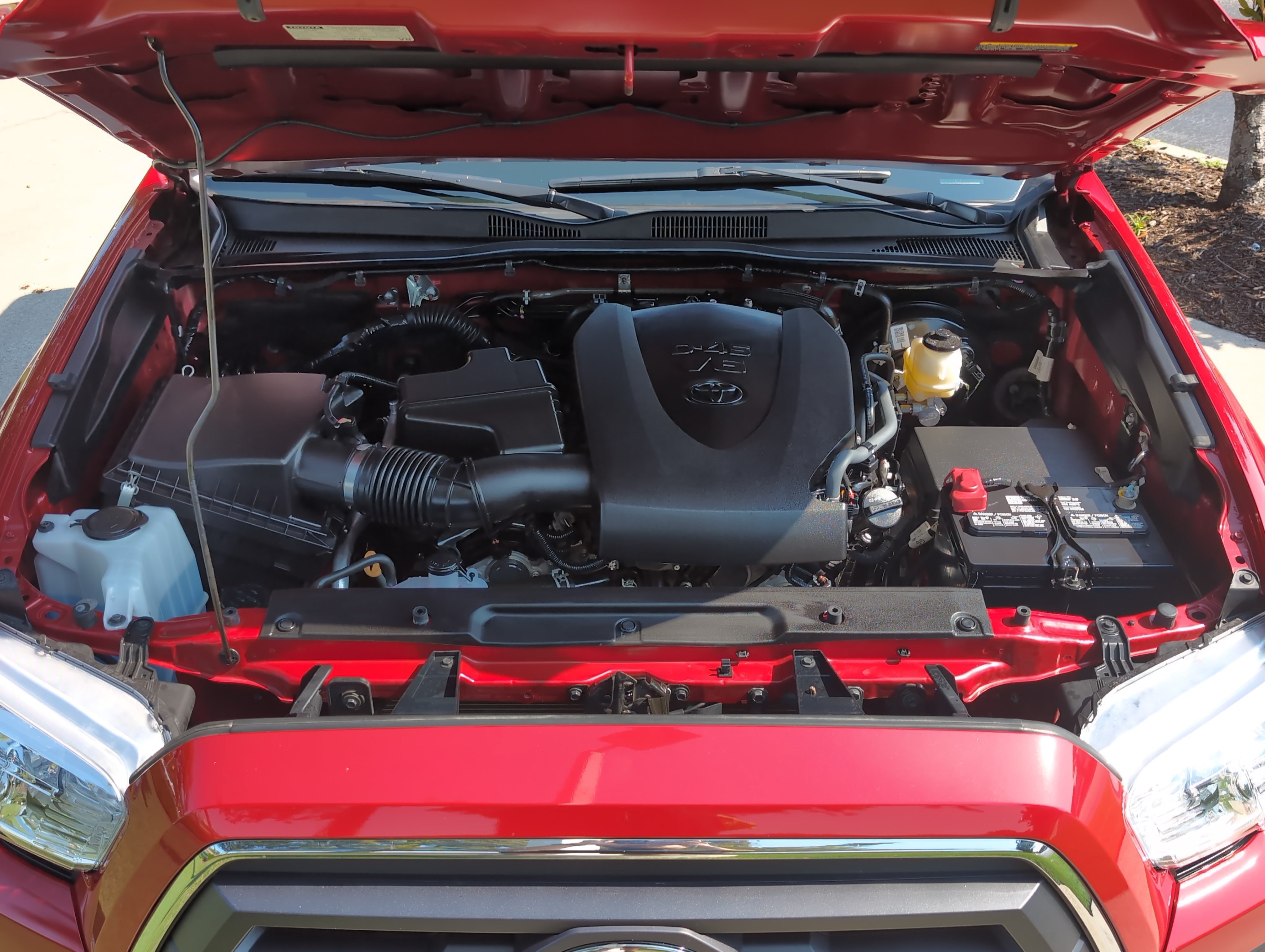 Certified 2023 Toyota Tacoma SR5 AWD/4WD image 32