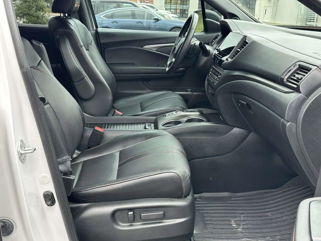 Certified 2023 Honda Passport TrailSport image 7