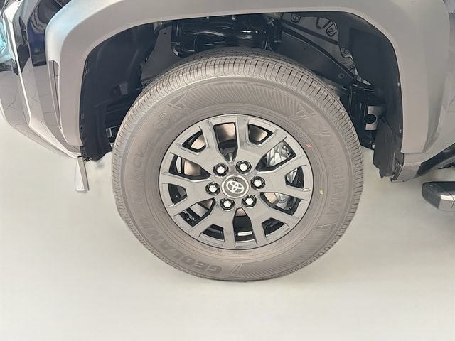 New 2026 Toyota 4Runner SR5 RWD image 24
