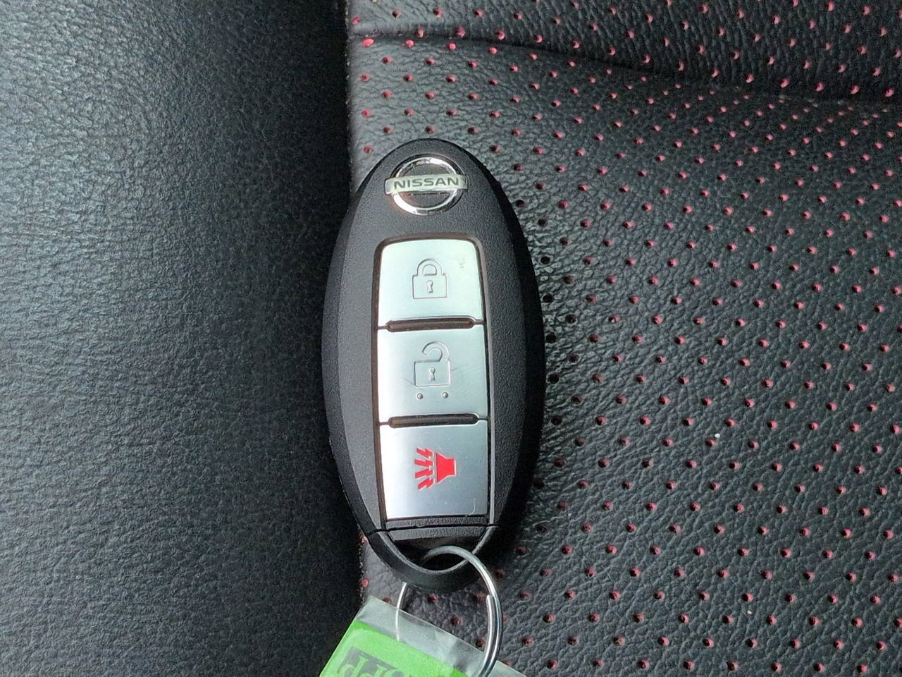Used 2015 Nissan Juke SL FWD image 29