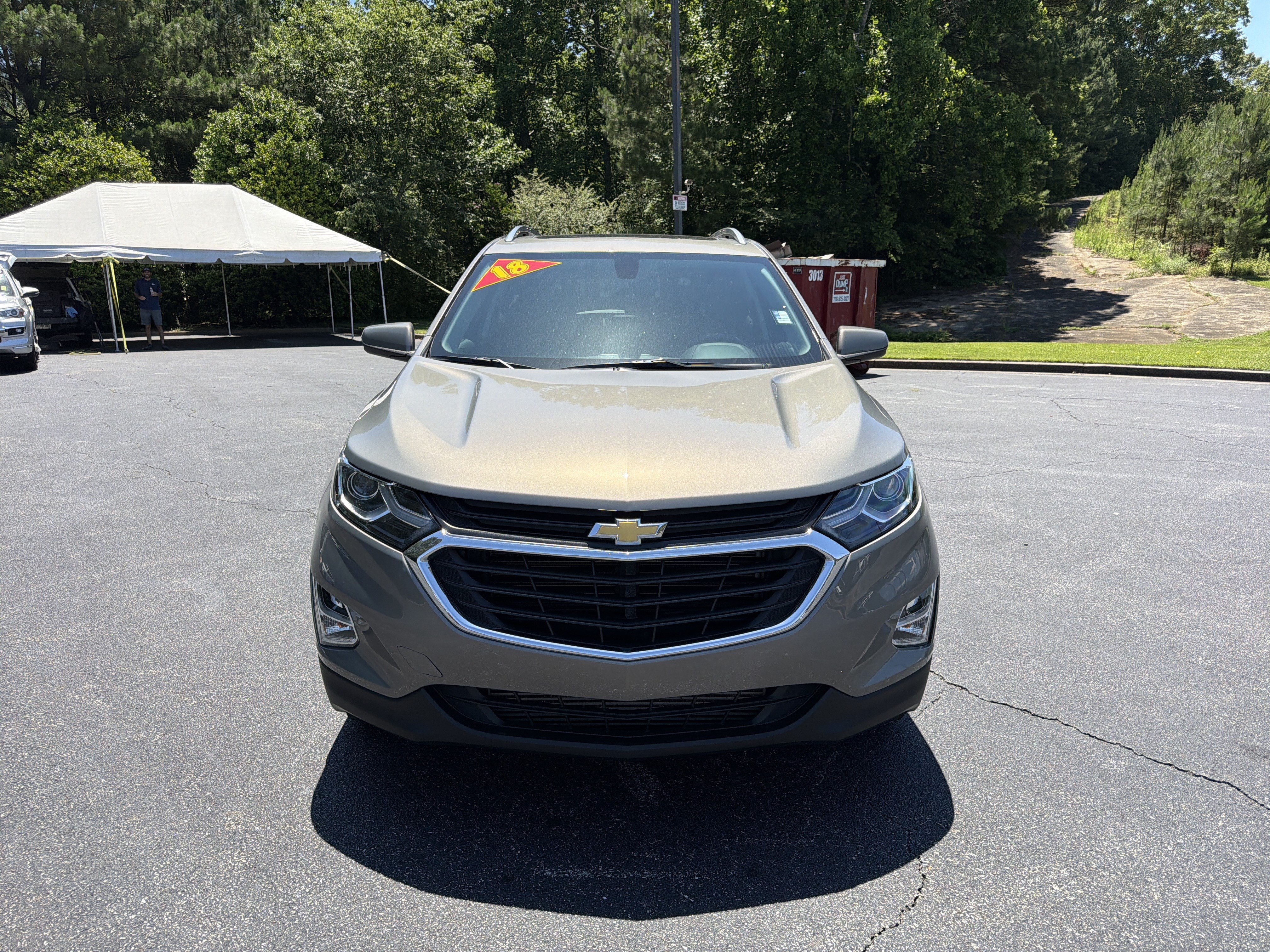 Used 2018 Chevrolet Equinox LT FWD image 2
