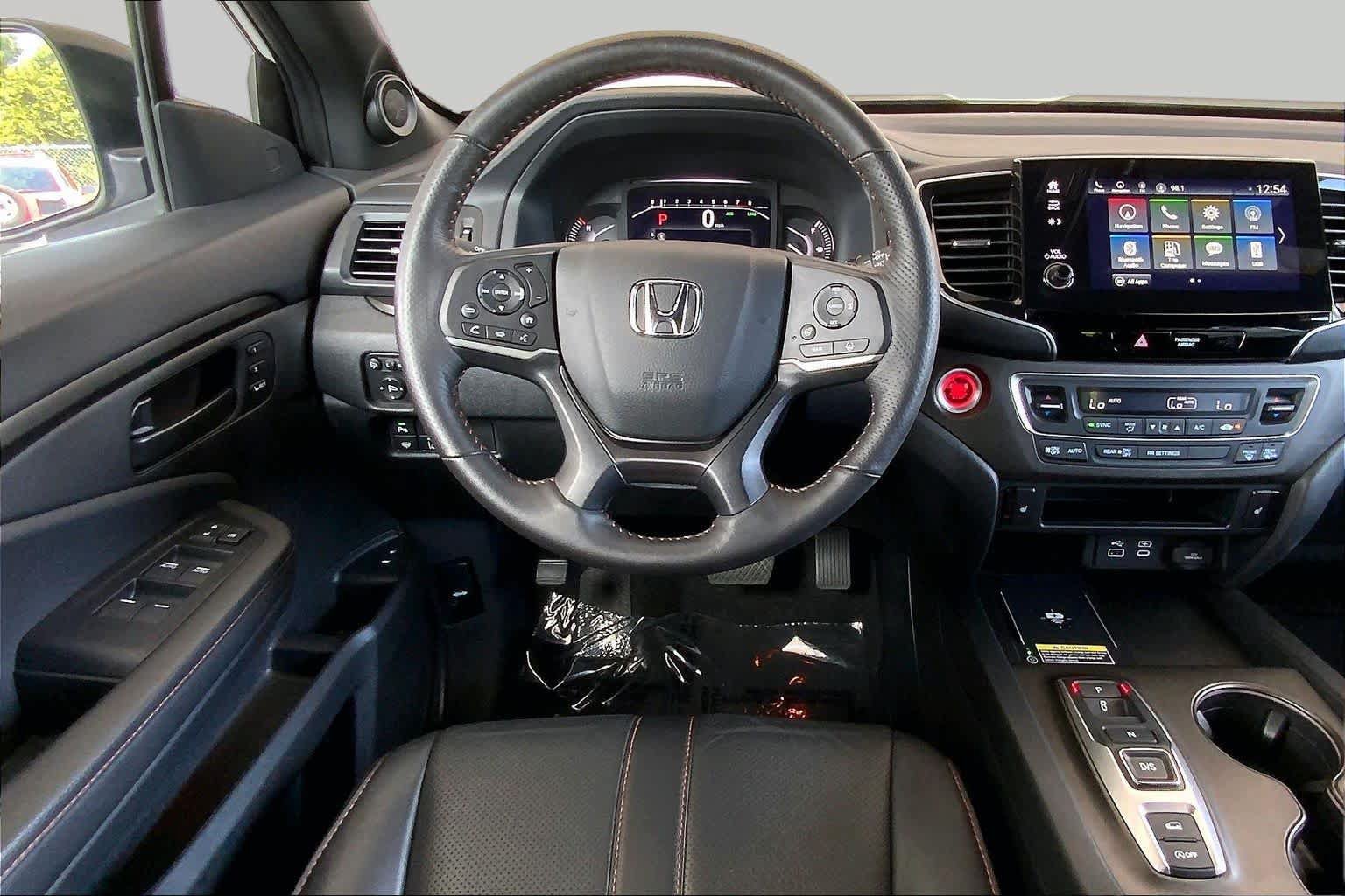 Used 2025 Honda Passport TrailSport image 6