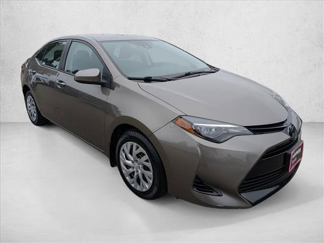 Used 2018 Toyota Corolla LE FWD video 3