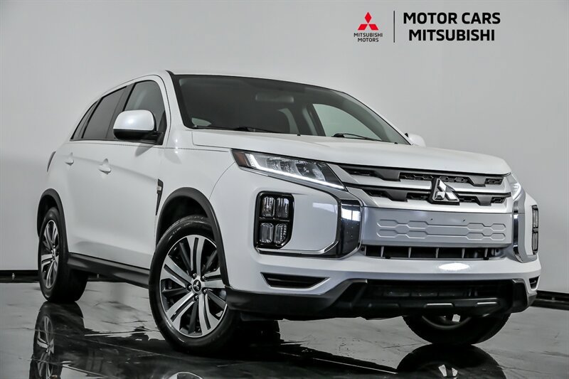 Used 2020 Mitsubishi Outlander Sport ES FWD image 1