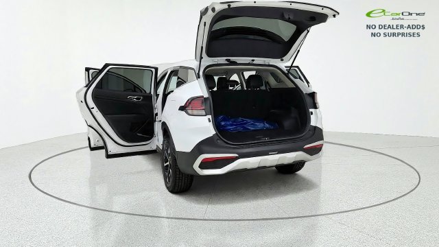 Used 2025 Kia Sportage EX FWD image 17