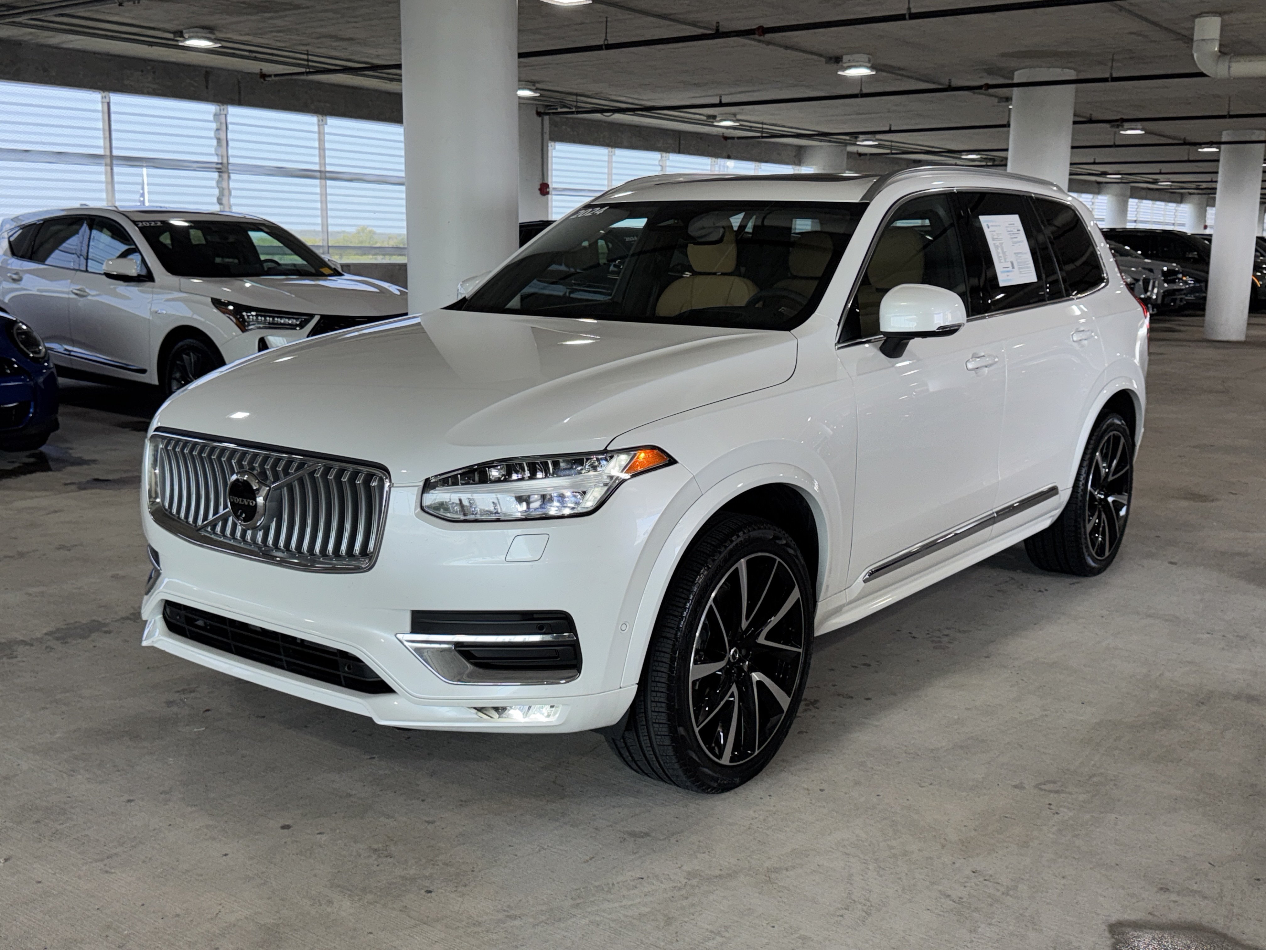 Used 2024 Volvo XC90 B6 Ultimate w/ Protection Package Premier AWD/4WD image 4