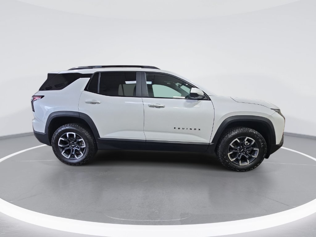 Certified 2025 Chevrolet Equinox ACTIV w/ Safety and Technology Package AWD/4WD image 2