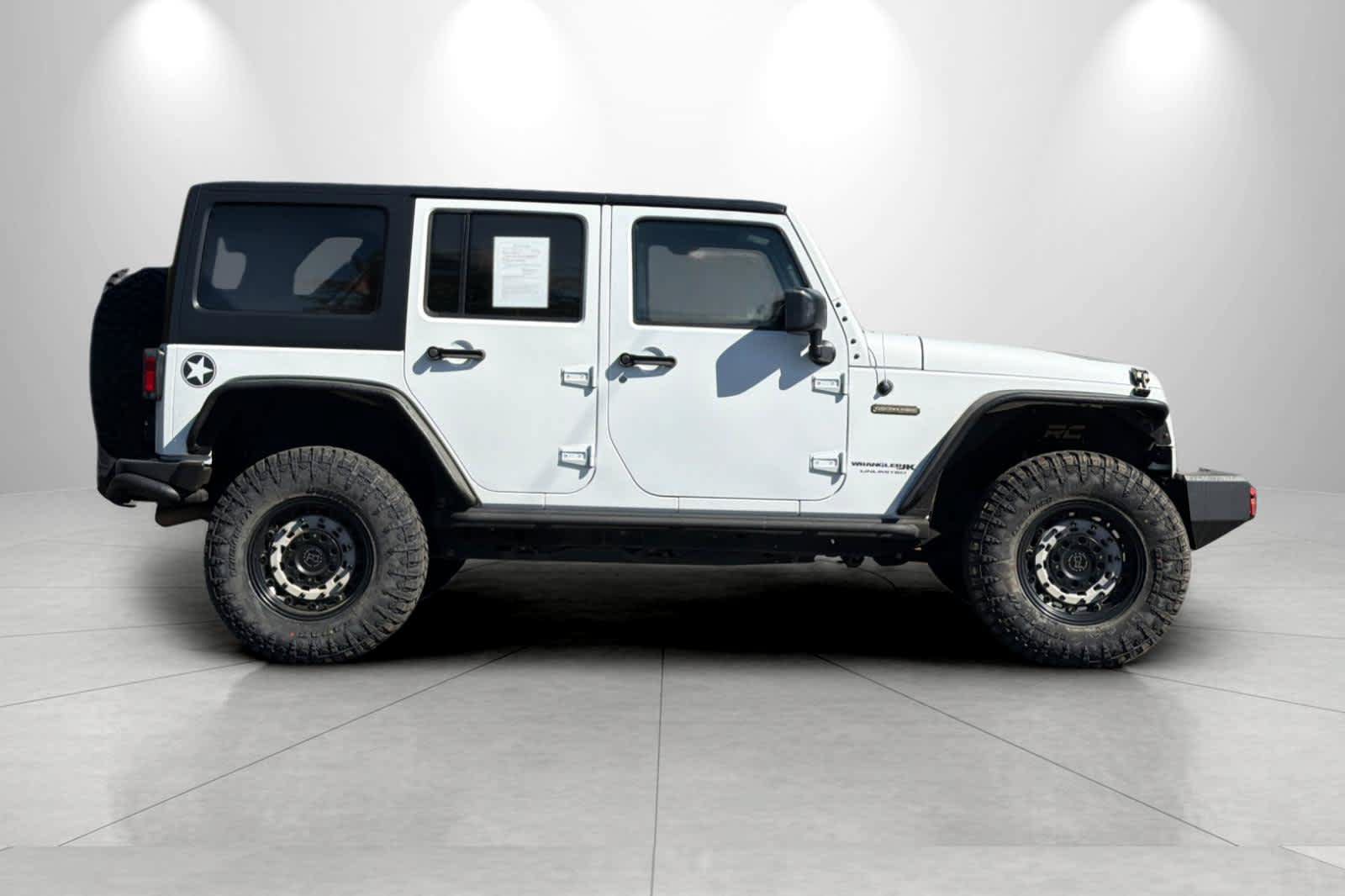 Used 2018 Jeep Wrangler Unlimited Sport AWD/4WD image 8
