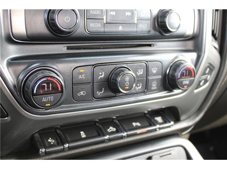 Used 2018 Chevrolet Silverado 3500 LTZ w/ Duramax Plus Package image 28